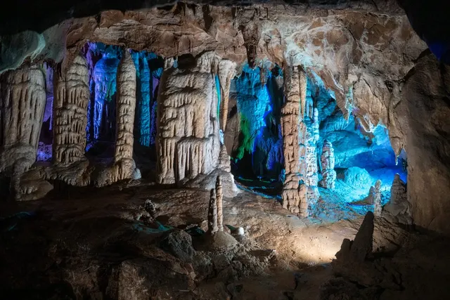 UNDP, Cluster 03 cave