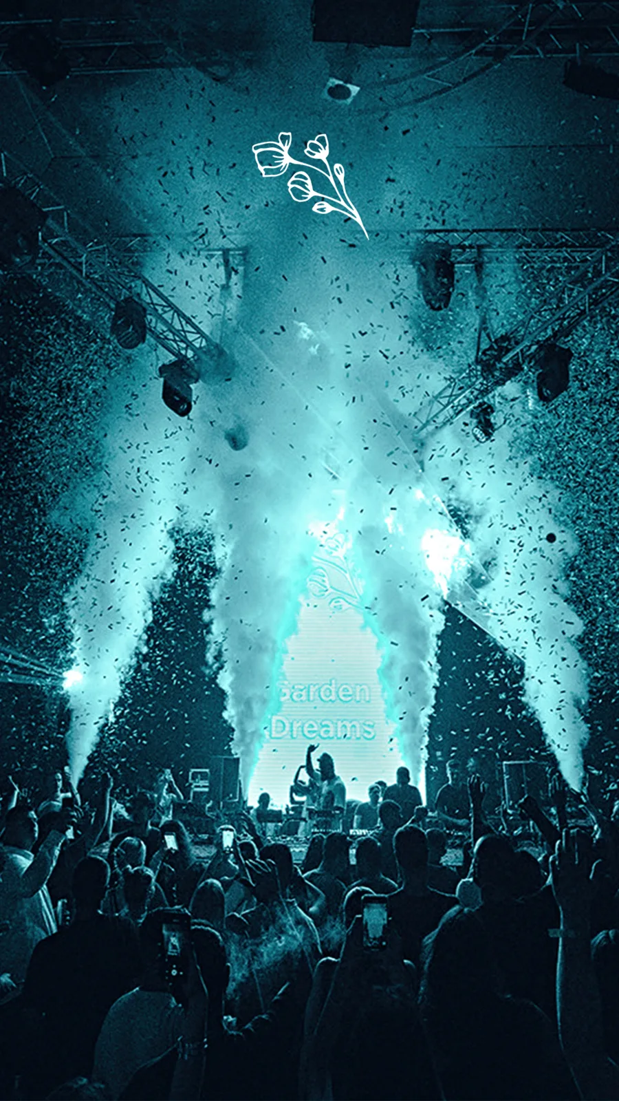 Garden of Dreams projection over the crowd