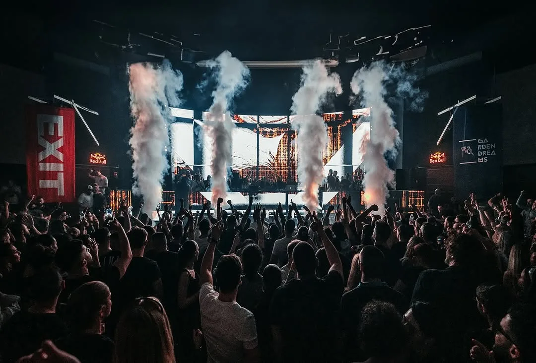 Lasers and smoke over the UNITY crowd